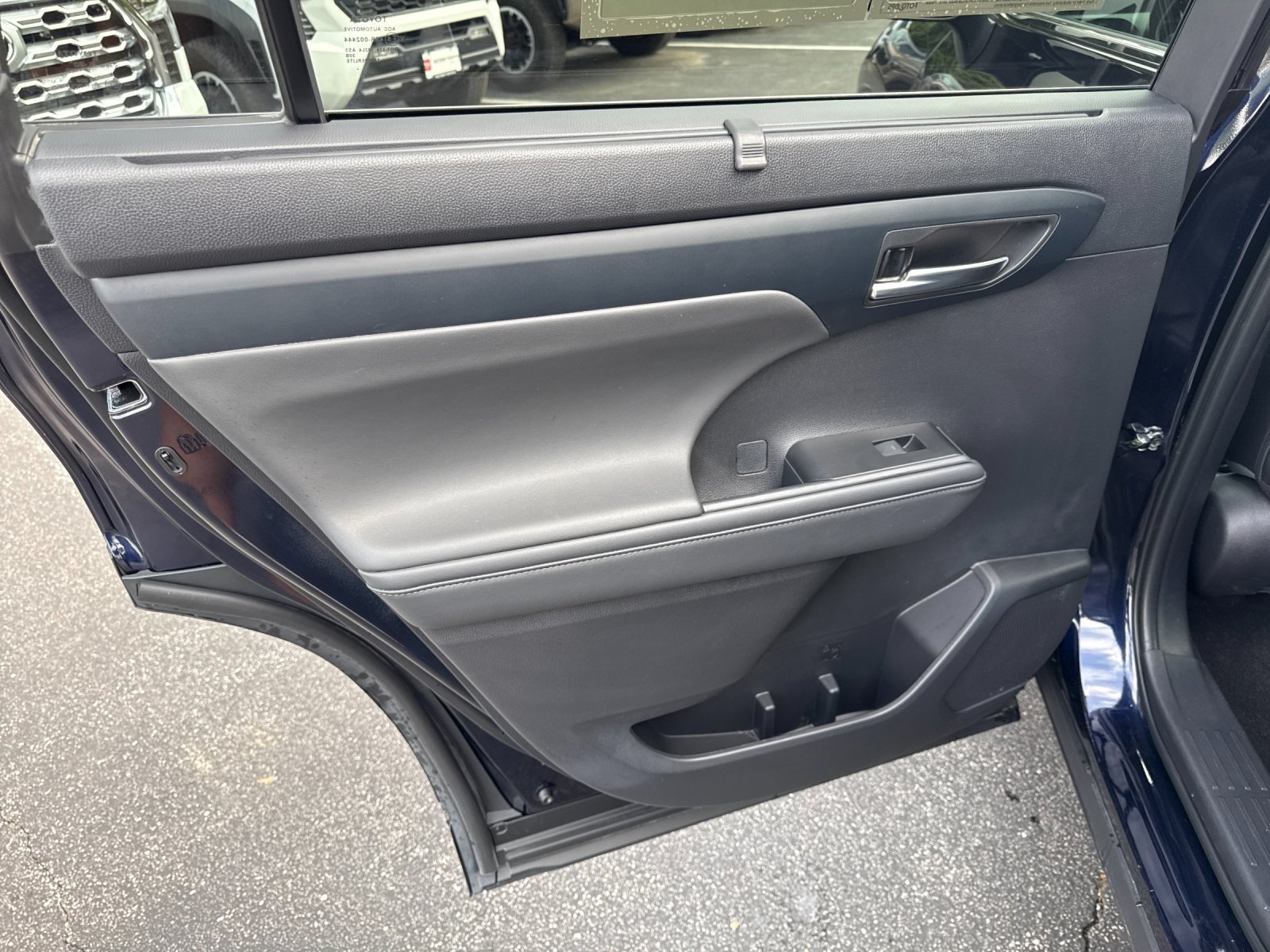 Used 2026 Toyota Highlander XLE AWD/4WD image 22