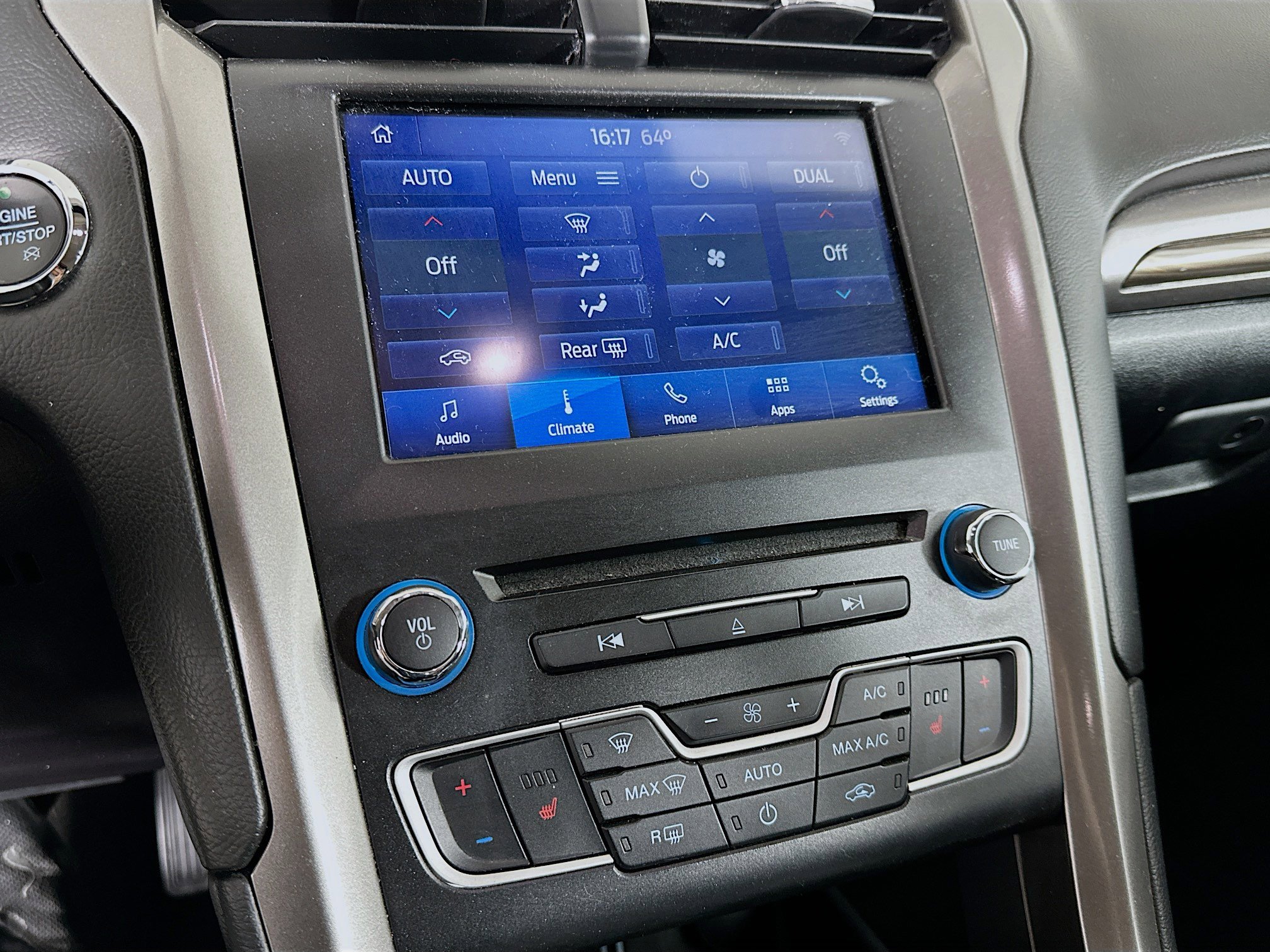 Used 2018 Ford Fusion Energi SE image 23