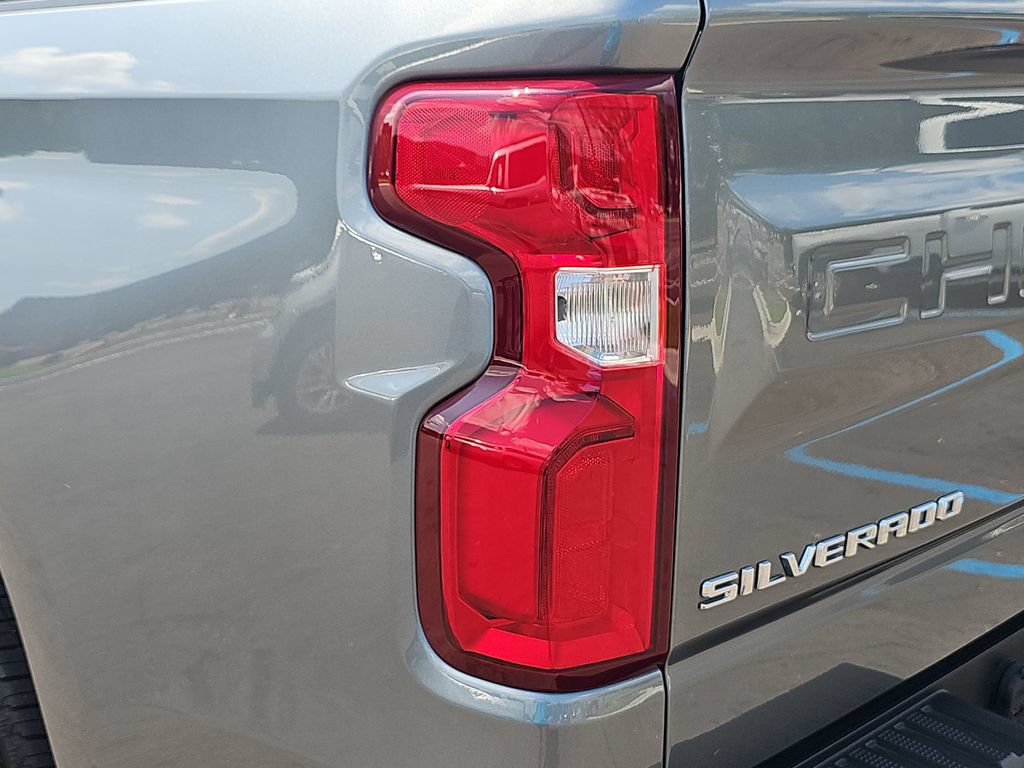 Used 2019 Chevrolet Silverado 1500 LTZ w/ LTZ Plus Package AWD/4WD image 34