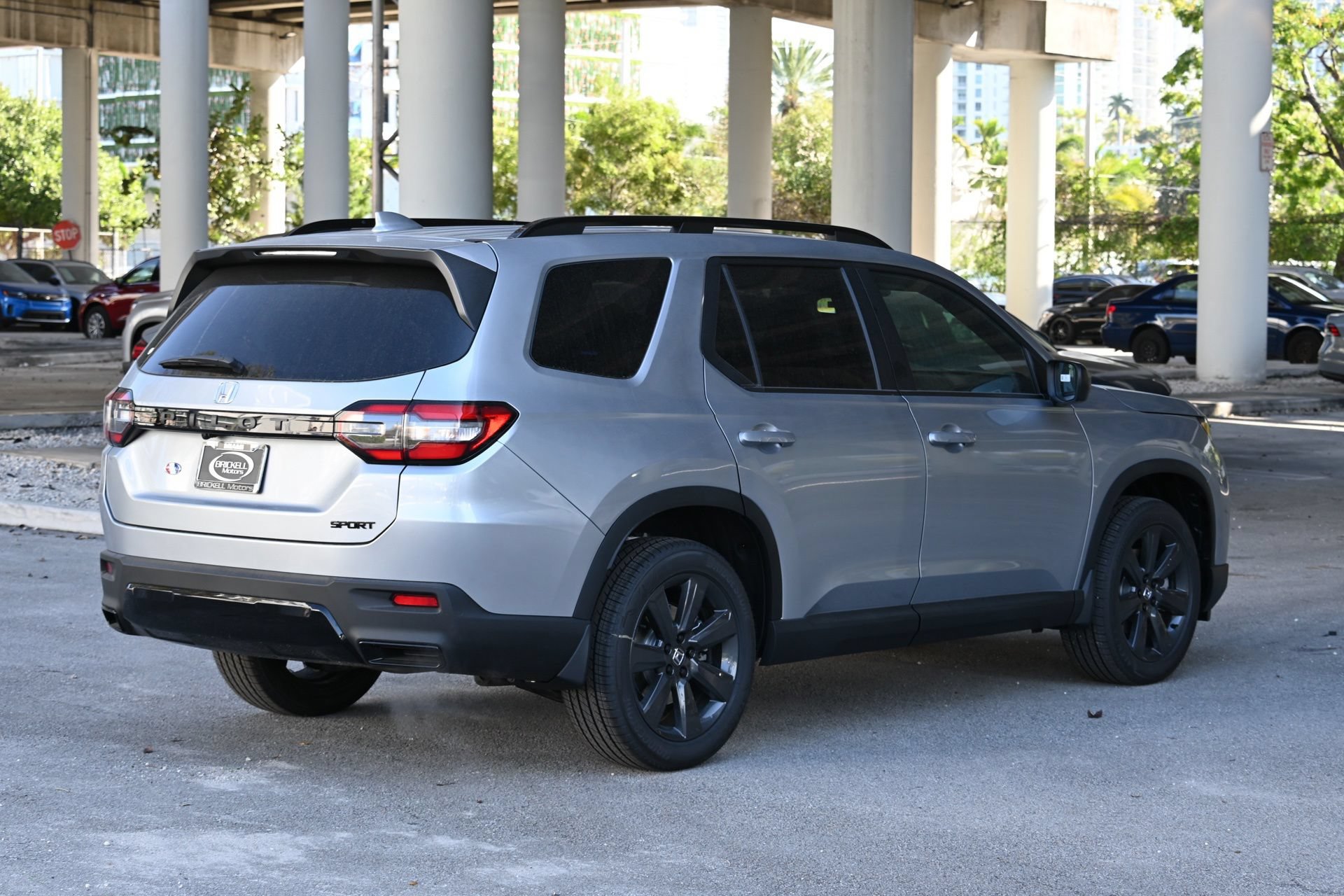 New 2026 Honda Pilot Sport image 5