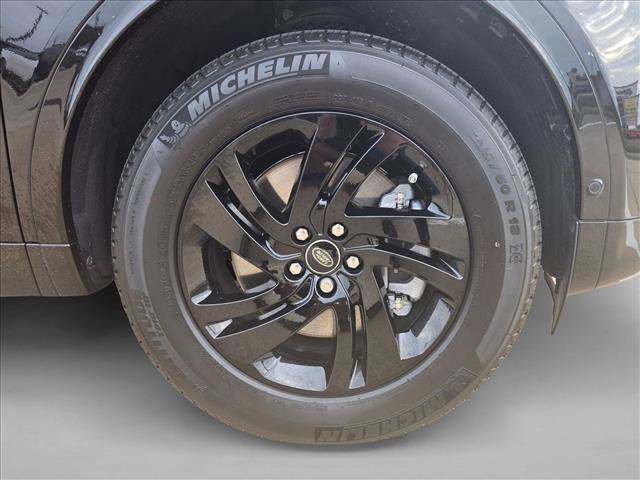Certified 2025 Land Rover Discovery Sport S AWD/4WD image 25