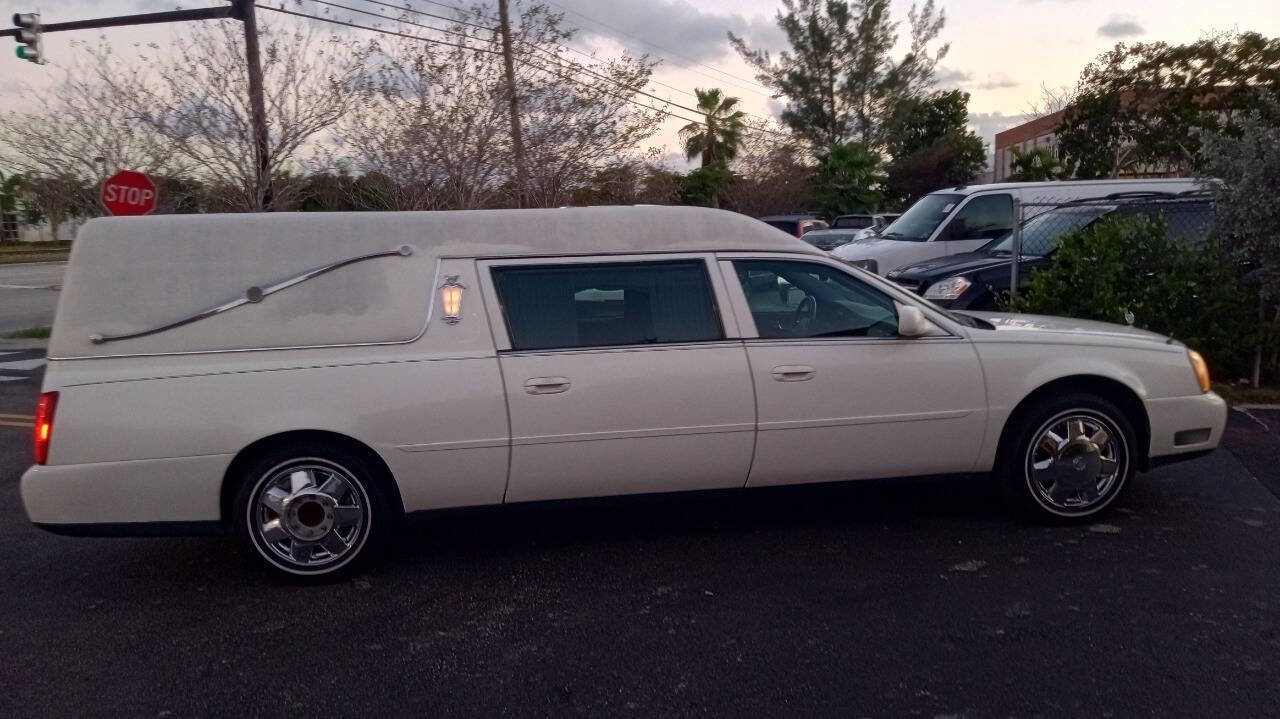 Used 2002 Cadillac De Ville Hearse image 5