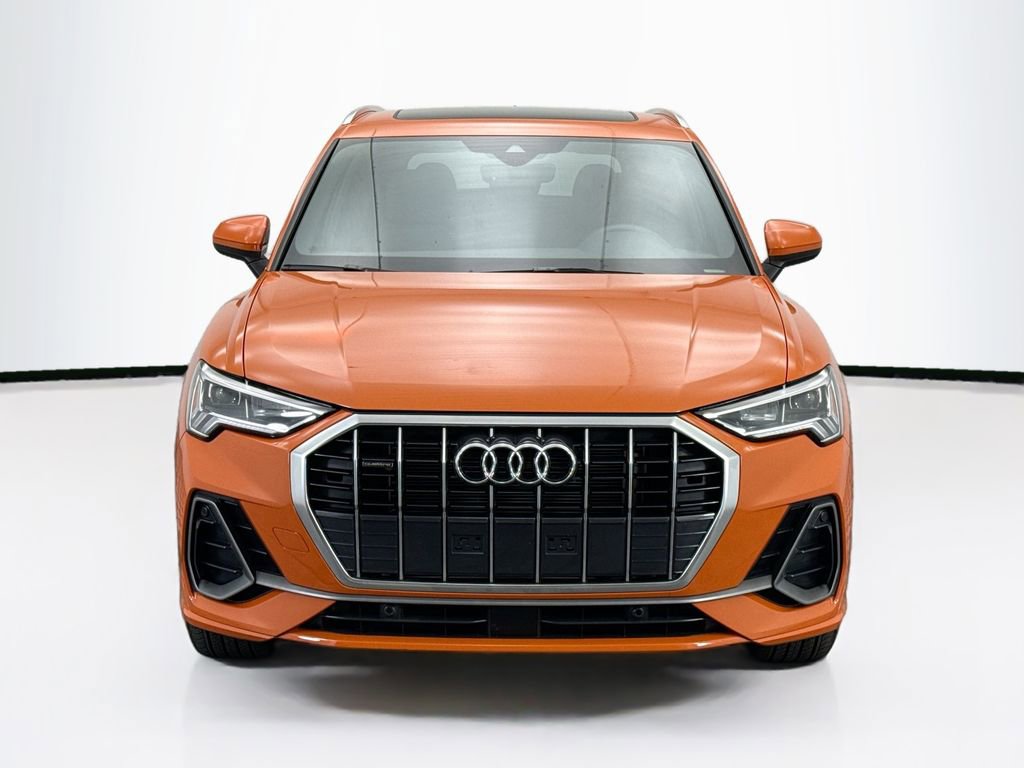 Certified 2025 Audi Q3 2.0T Premium w/ Convenience Package image 2
