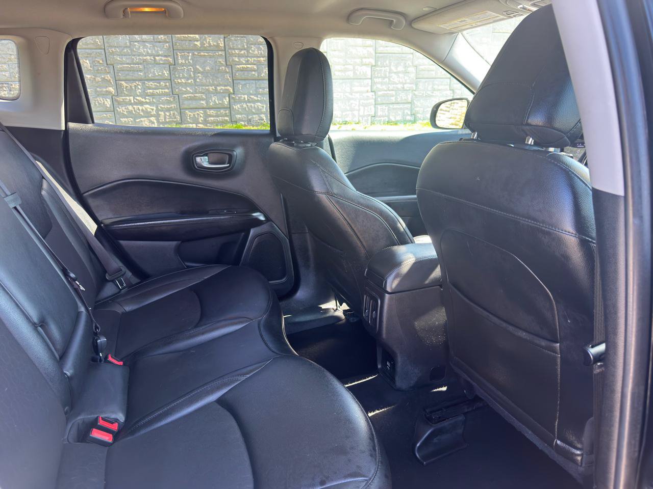 Used 2021 Jeep Compass Latitude FWD image 34