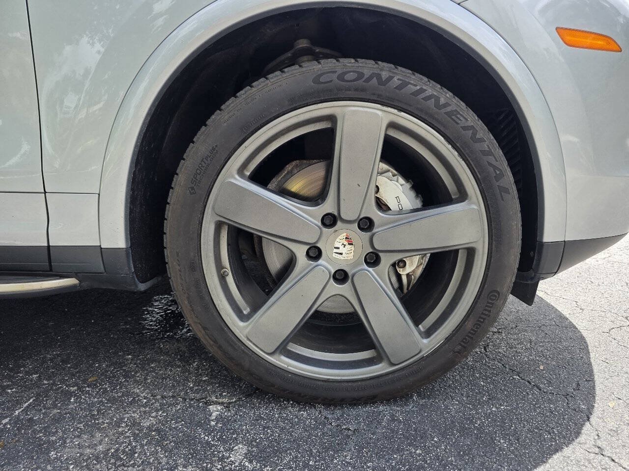 Used 2016 Porsche Cayenne S AWD/4WD image 29