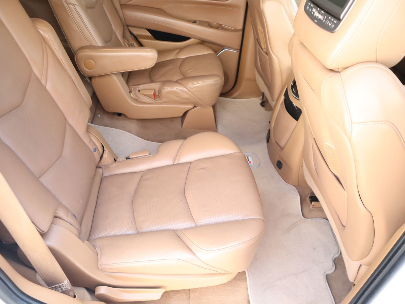 Used 2016 Cadillac Escalade Platinum AWD/4WD image 53
