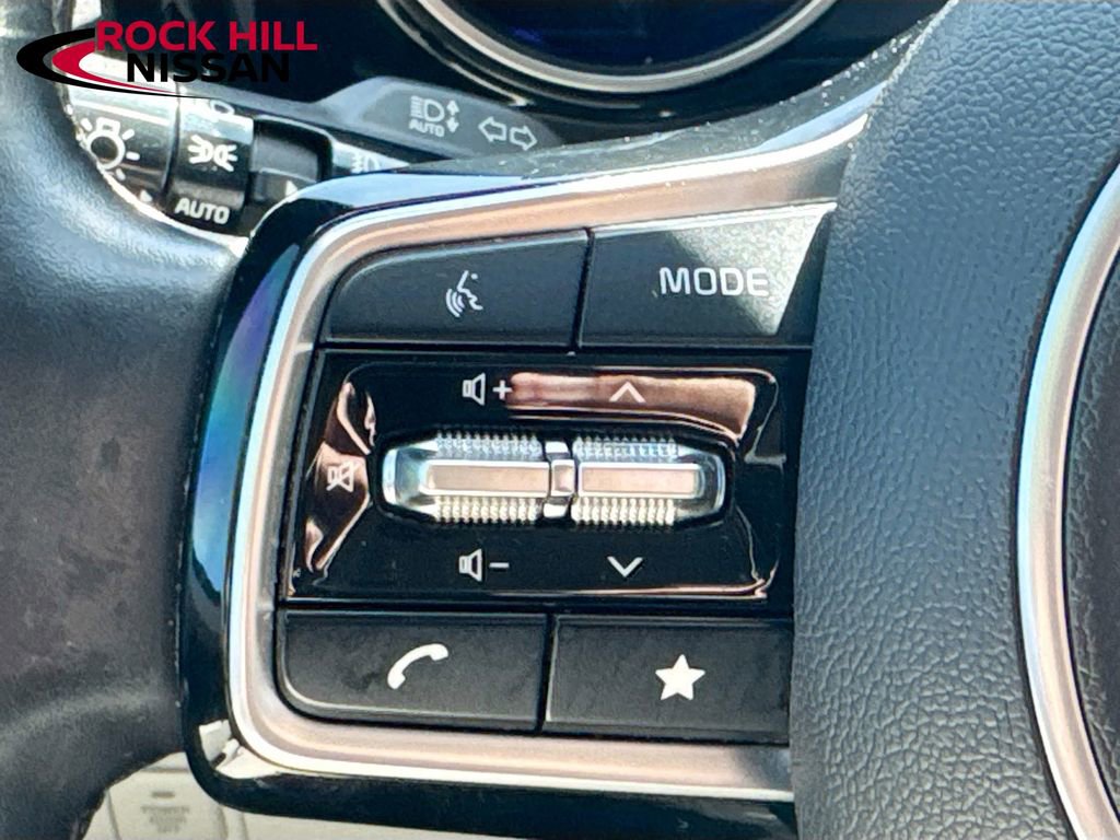 Used 2022 Kia Carnival SX image 10