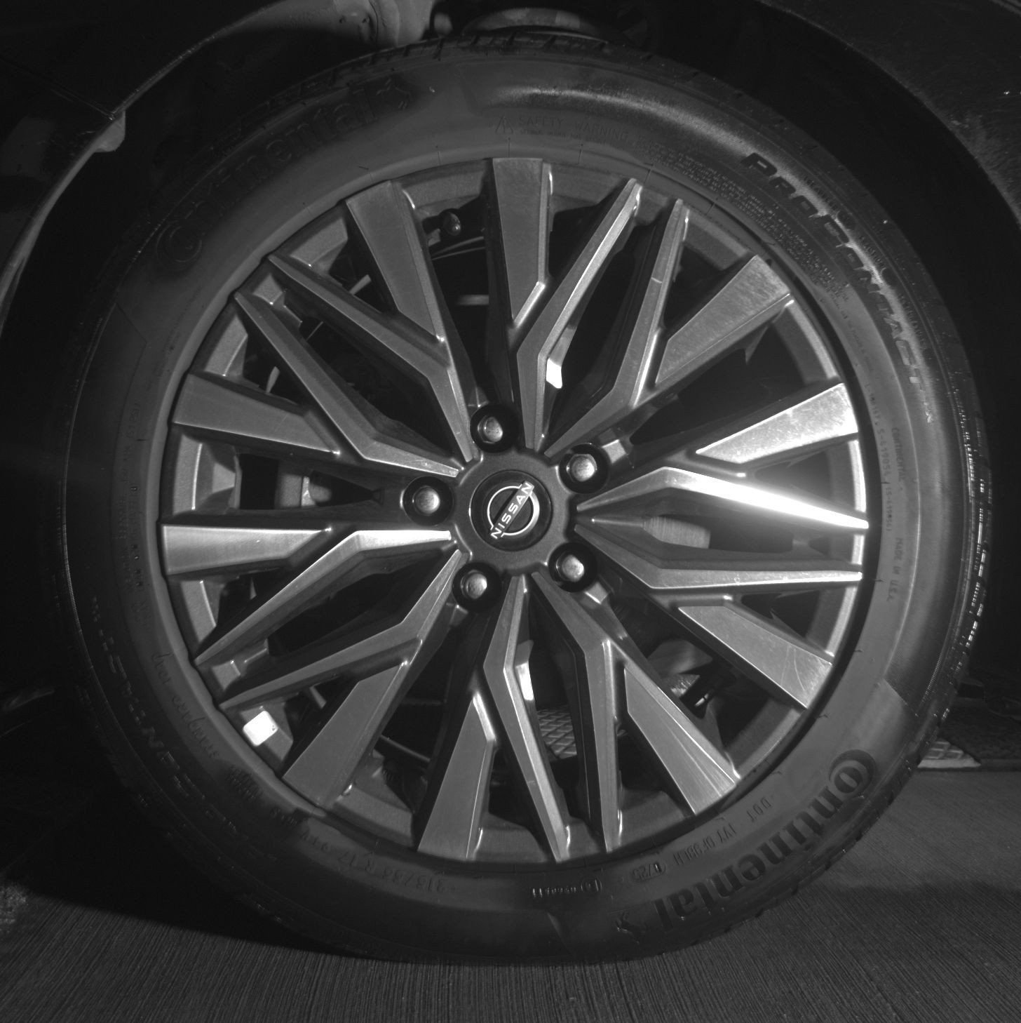 Used 2025 Nissan Altima 2.5 SV FWD image 13