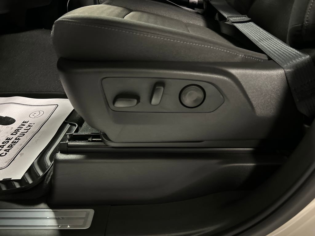 New 2026 GMC Sierra 1500 SLE AWD/4WD image 11
