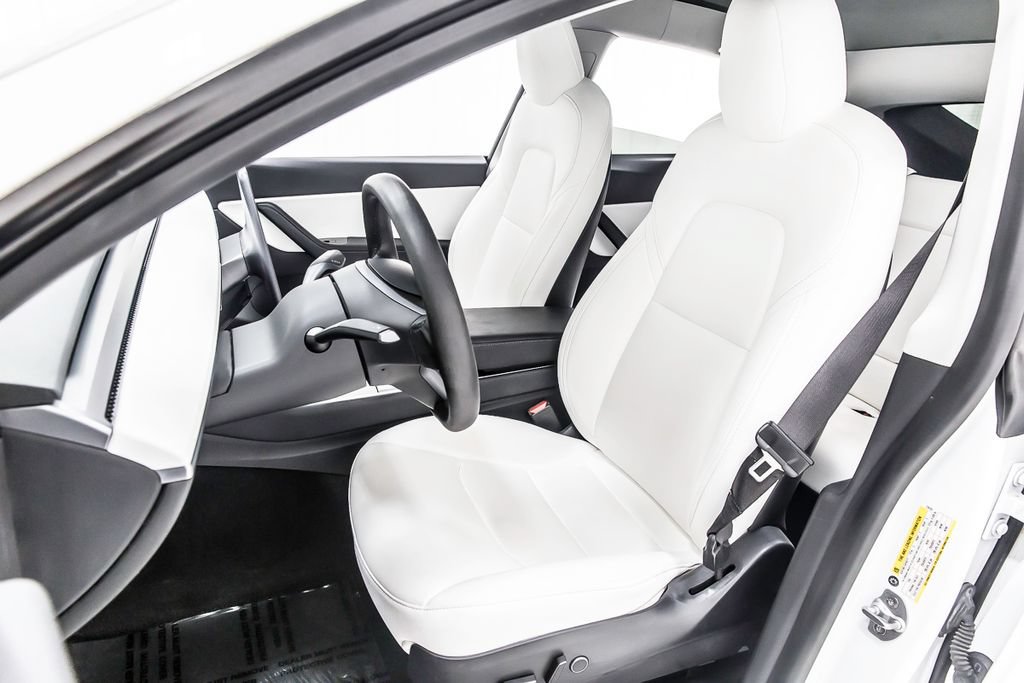 Used 2021 Tesla Model Y 2WD image 31