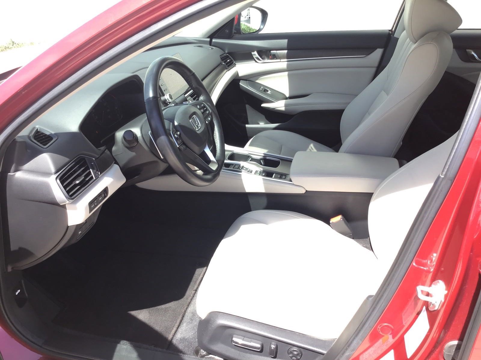 Used 2022 Honda Accord Touring image 8