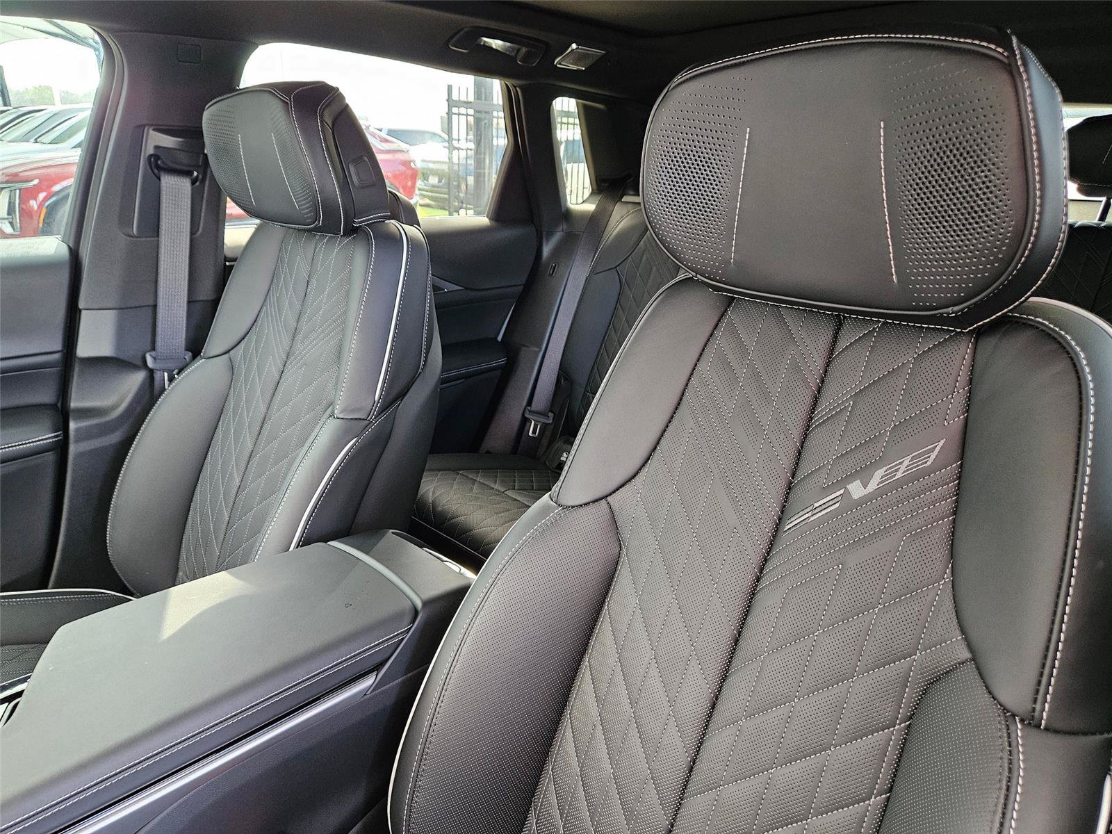 New 2026 Cadillac Lyriq V w/ LPO, Floor Liner Package AWD/4WD image 12