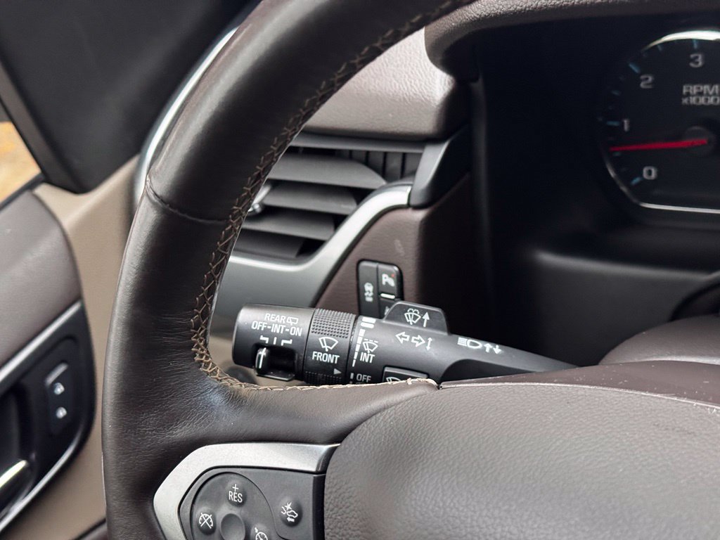 Used 2017 Chevrolet Tahoe Premier AWD/4WD image 35