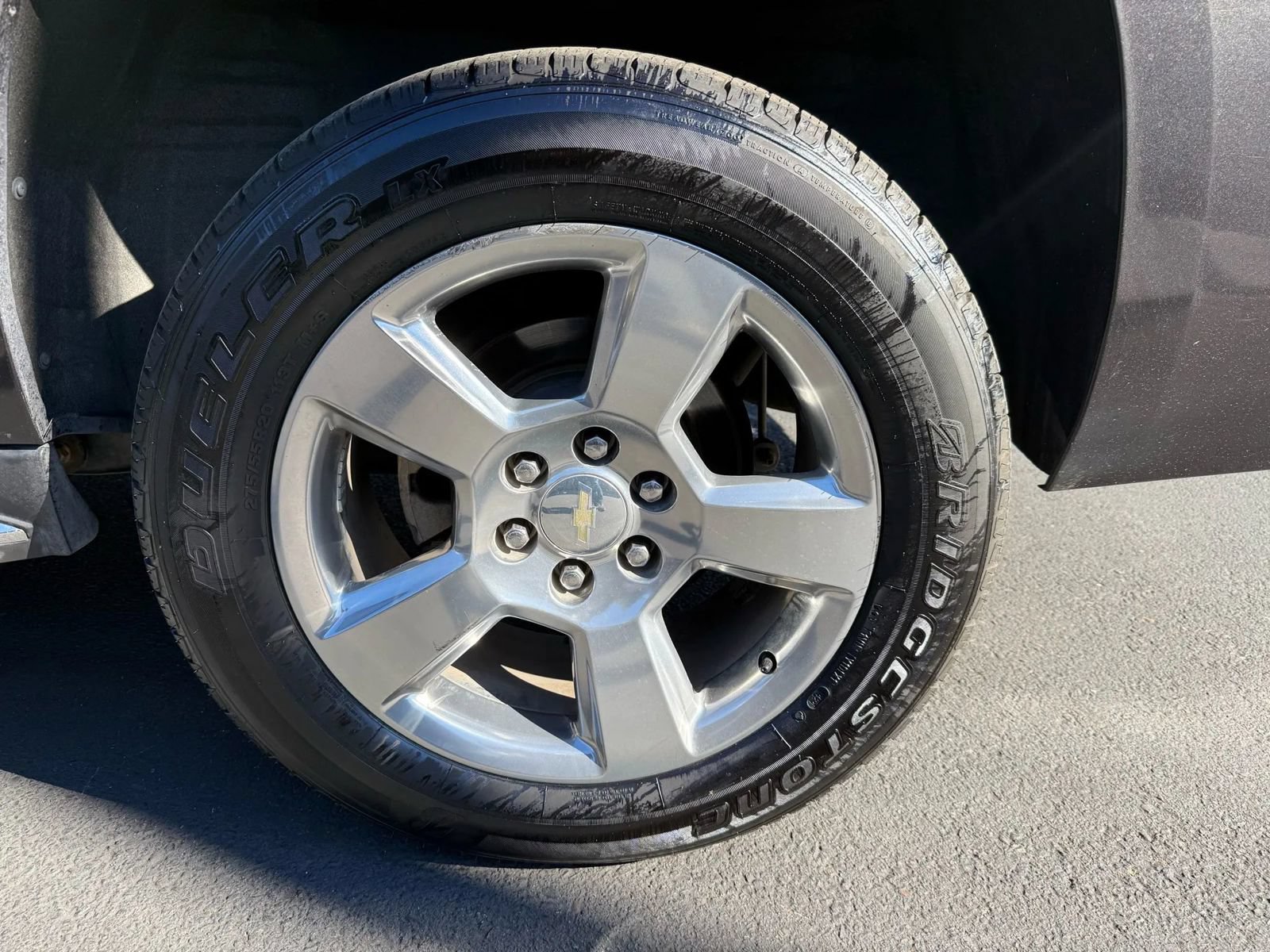 Used 2018 Chevrolet Suburban Premier AWD/4WD image 34