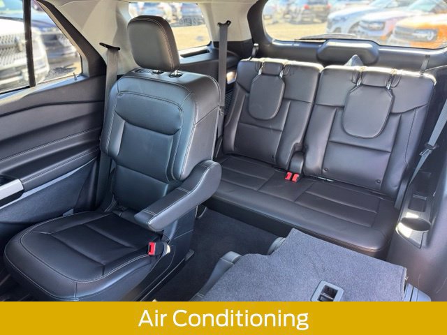 Used 2023 Ford Explorer XLT w/ Equipment Group 202A AWD/4WD image 26