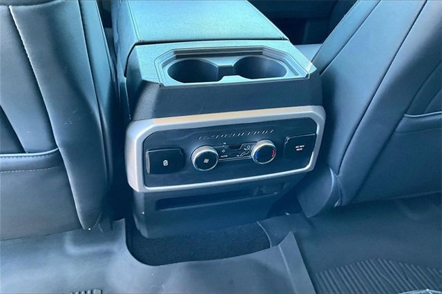 Used 2022 Ford Expedition XLT image 22