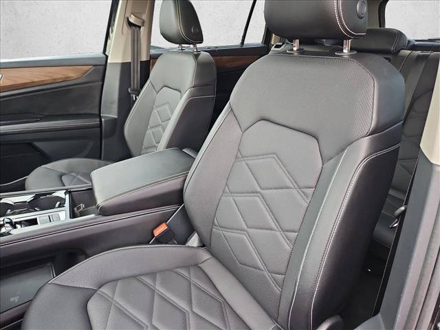 Used 2026 Volkswagen Atlas SE FWD image 16