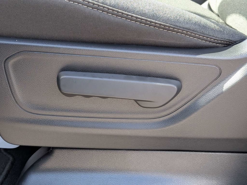 New 2026 RAM 1500 Express AWD/4WD image 20