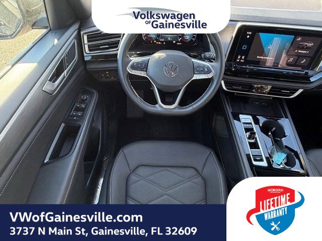 Used 2025 Volkswagen Atlas Cross Sport SE image 16