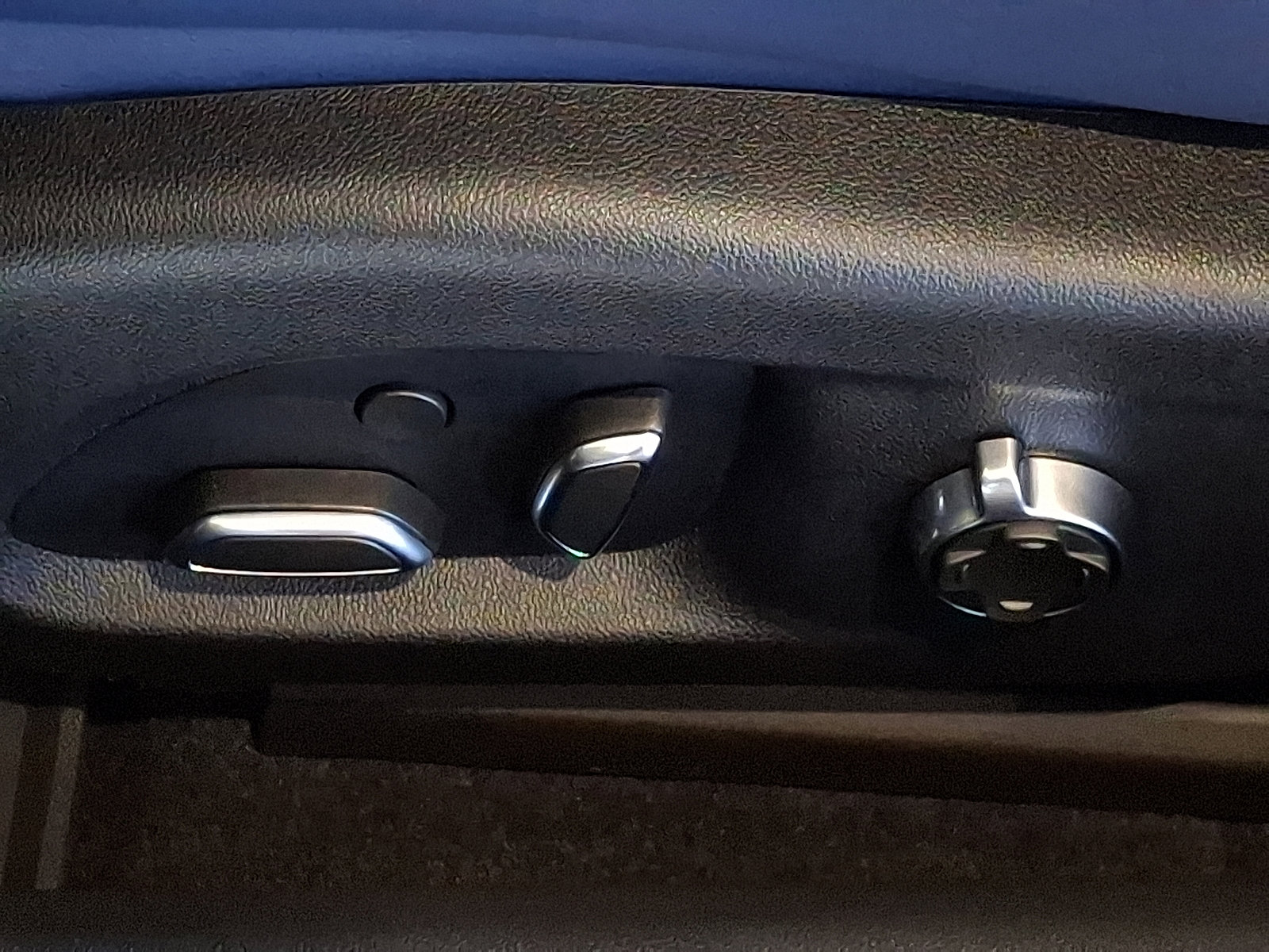 Certified 2025 Cadillac CT4 V Blackwing w/ Petit Pataud Special Edition image 25