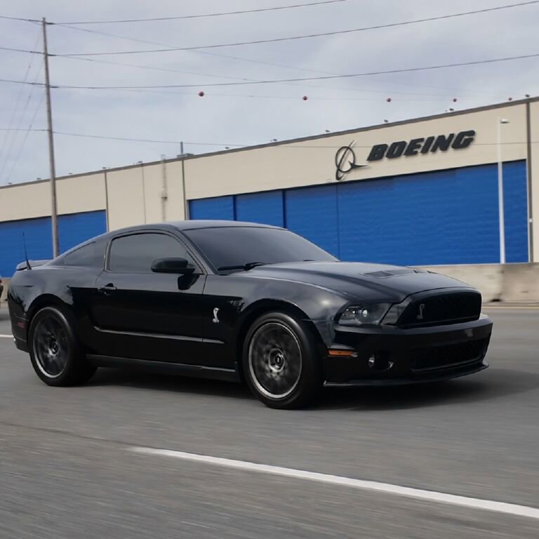 Used 2012 Ford Mustang Shelby GT500 w/ SVT Performance Pkg image 7
