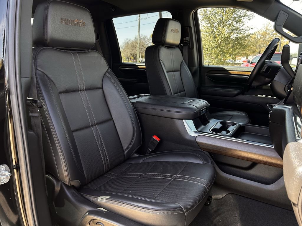 Used 2024 Chevrolet Silverado 2500 High Country w/ High Country Premium Package image 29