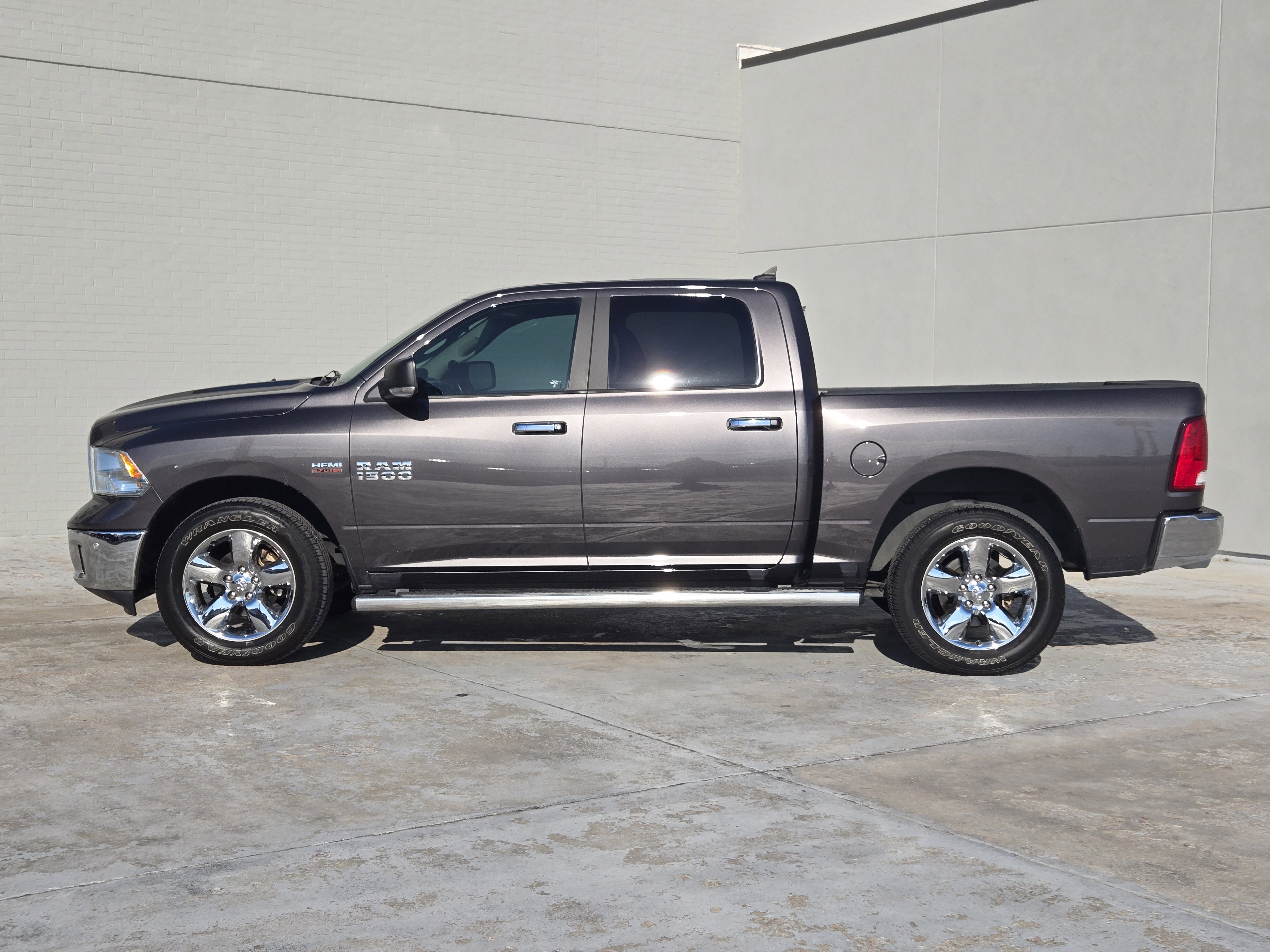 Used 2018 RAM 1500 Big Horn image 4