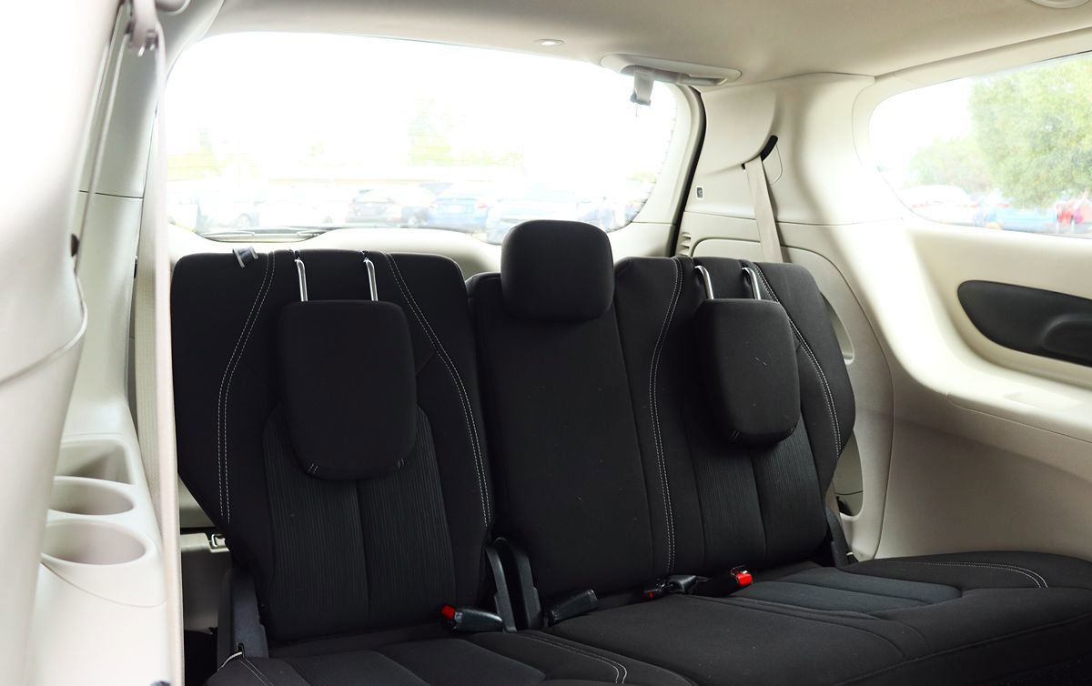 Used 2023 Chrysler Voyager LX FWD image 31