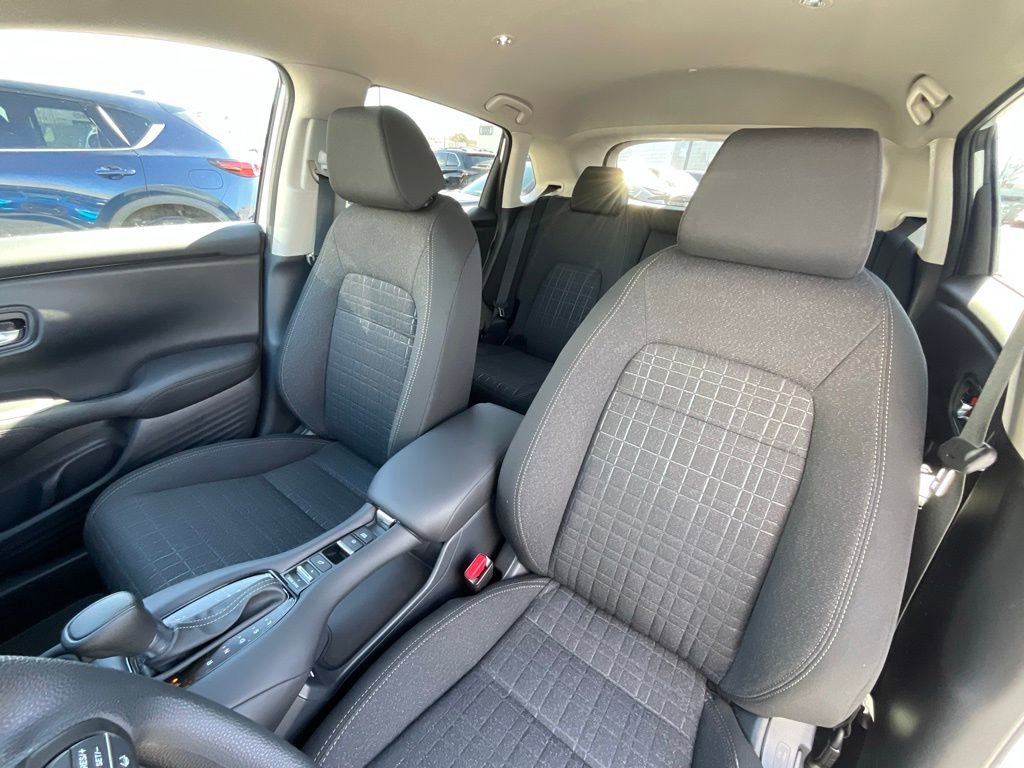 Used 2026 Honda HR-V LX image 10