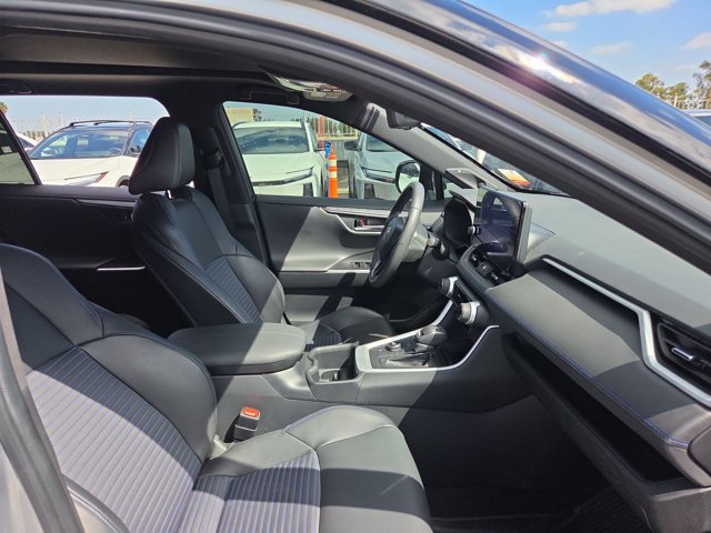 Used 2023 Toyota RAV4 XSE AWD/4WD image 19