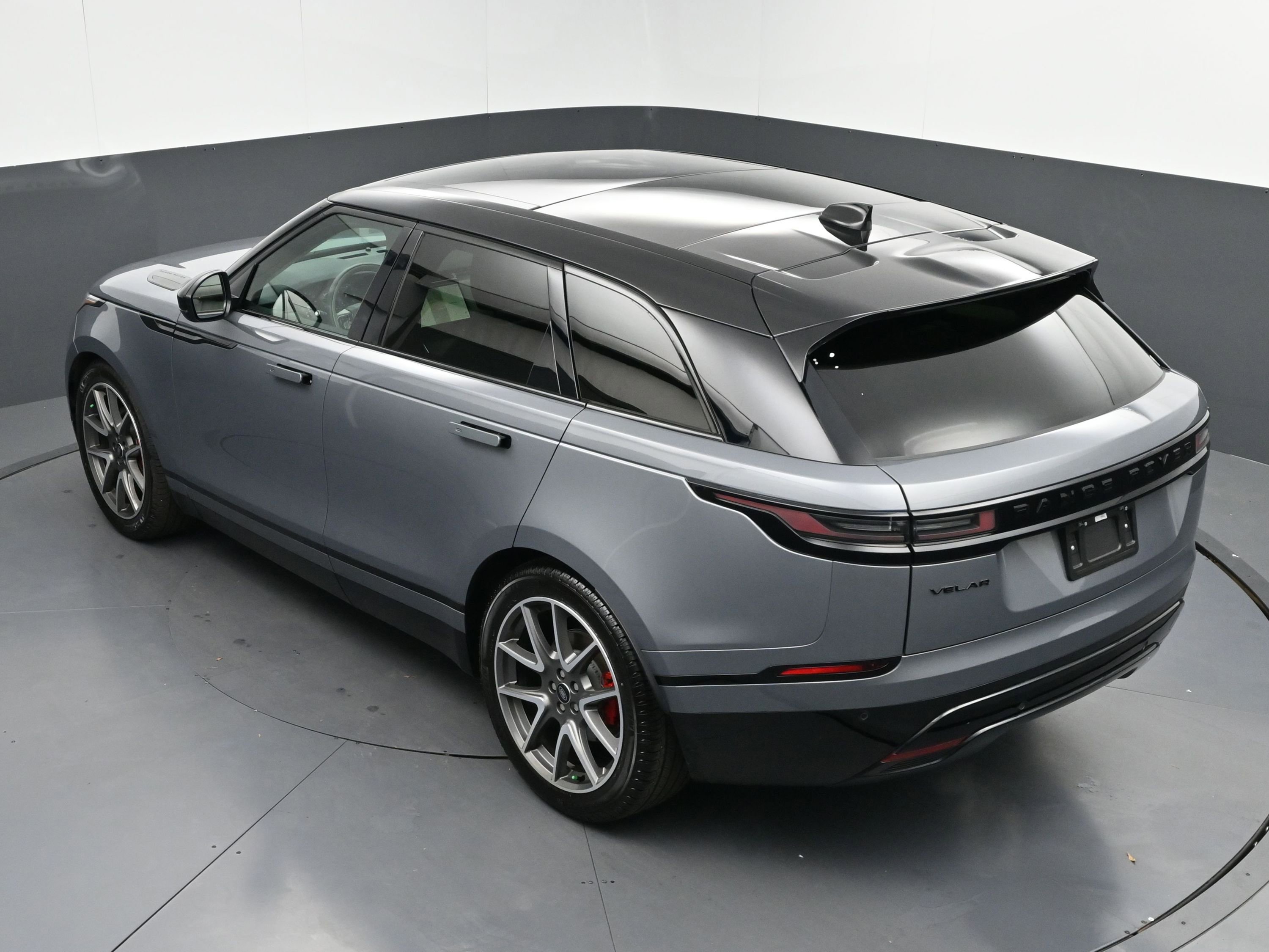New 2025 Land Rover Range Rover Velar Dynamic SE image 40