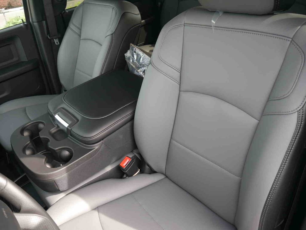 New 2026 RAM 5500 Tradesman image 25