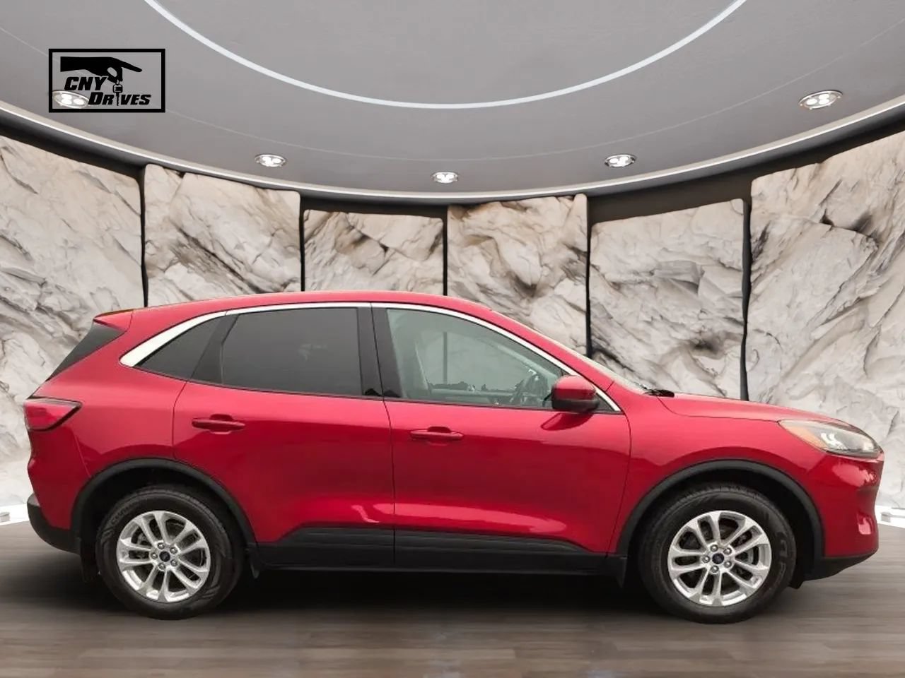 Used 2021 Ford Escape SE w/ Cold Weather Package AWD/4WD image 4