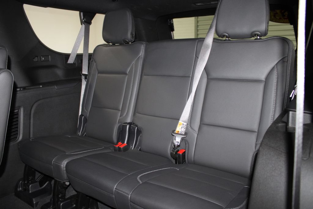 Used 2025 GMC Yukon XL Denali AWD/4WD image 27