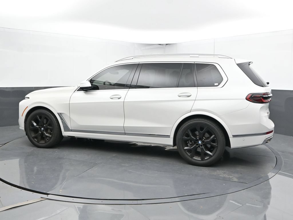 Used 2023 BMW X7 xDrive40i AWD/4WD image 8
