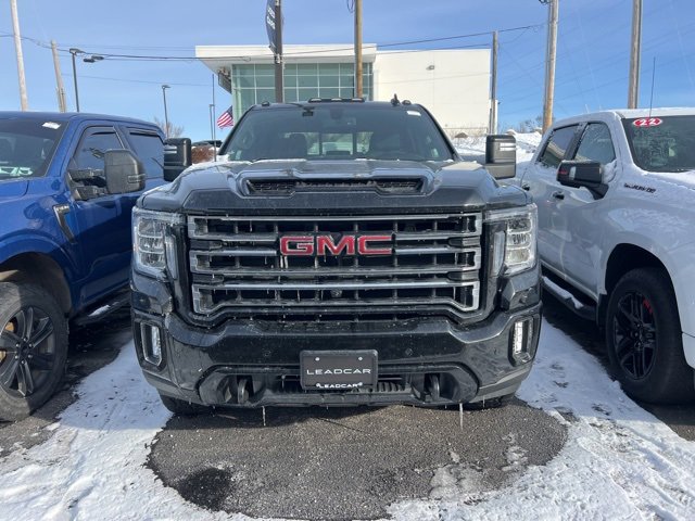 Used 2022 GMC Sierra 2500 AT4 w/ AT4 Preferred Package image 2