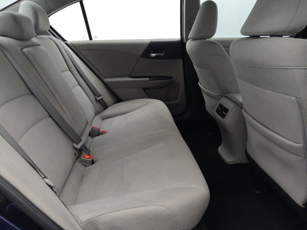 Used 2017 Honda Accord EX image 19