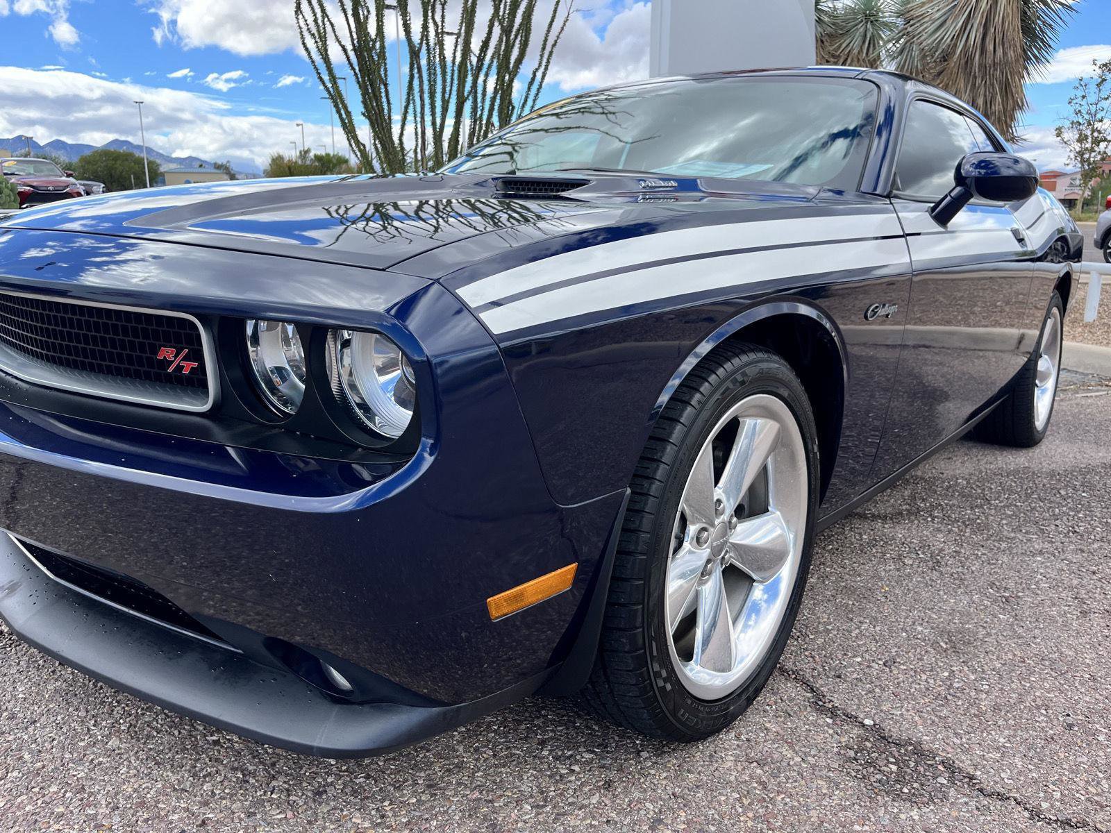 Used 2014 Dodge Challenger R/T image 10