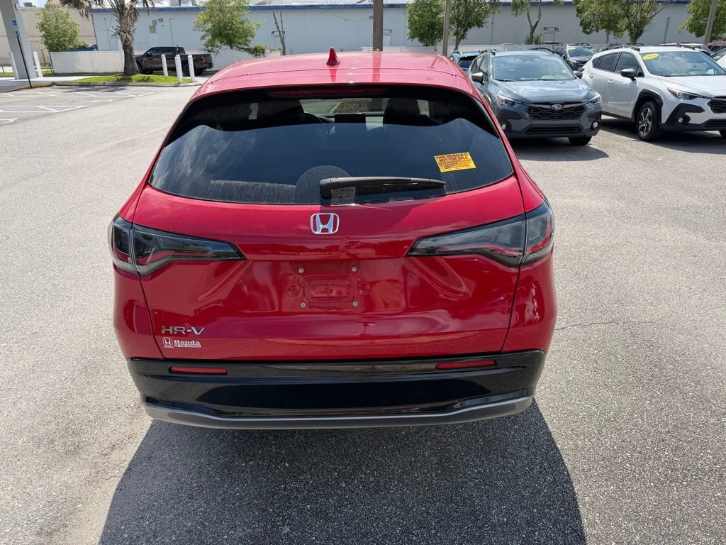 Used 2025 Honda HR-V EX-L image 6