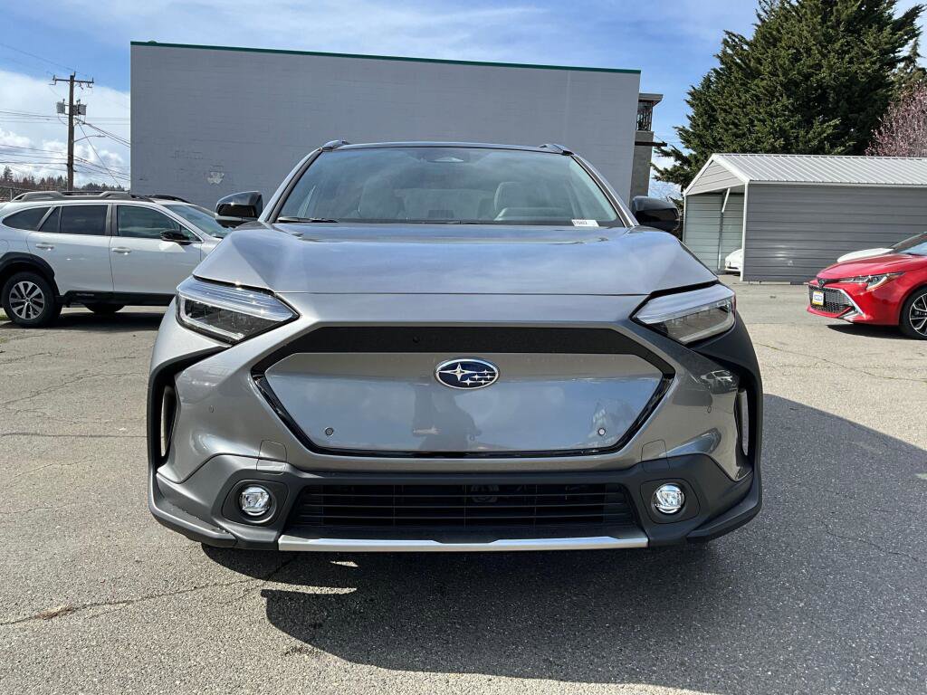 Used 2025 Subaru Solterra Touring image 3