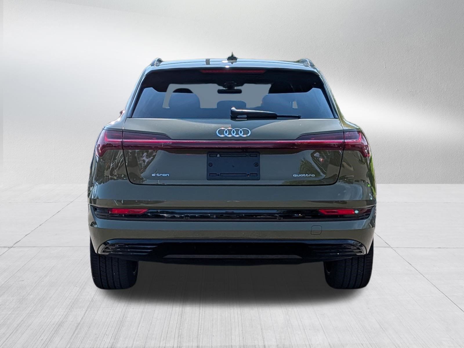 Used 2023 Audi e-tron Premium Plus w/ Premium Plus Package AWD/4WD image 6