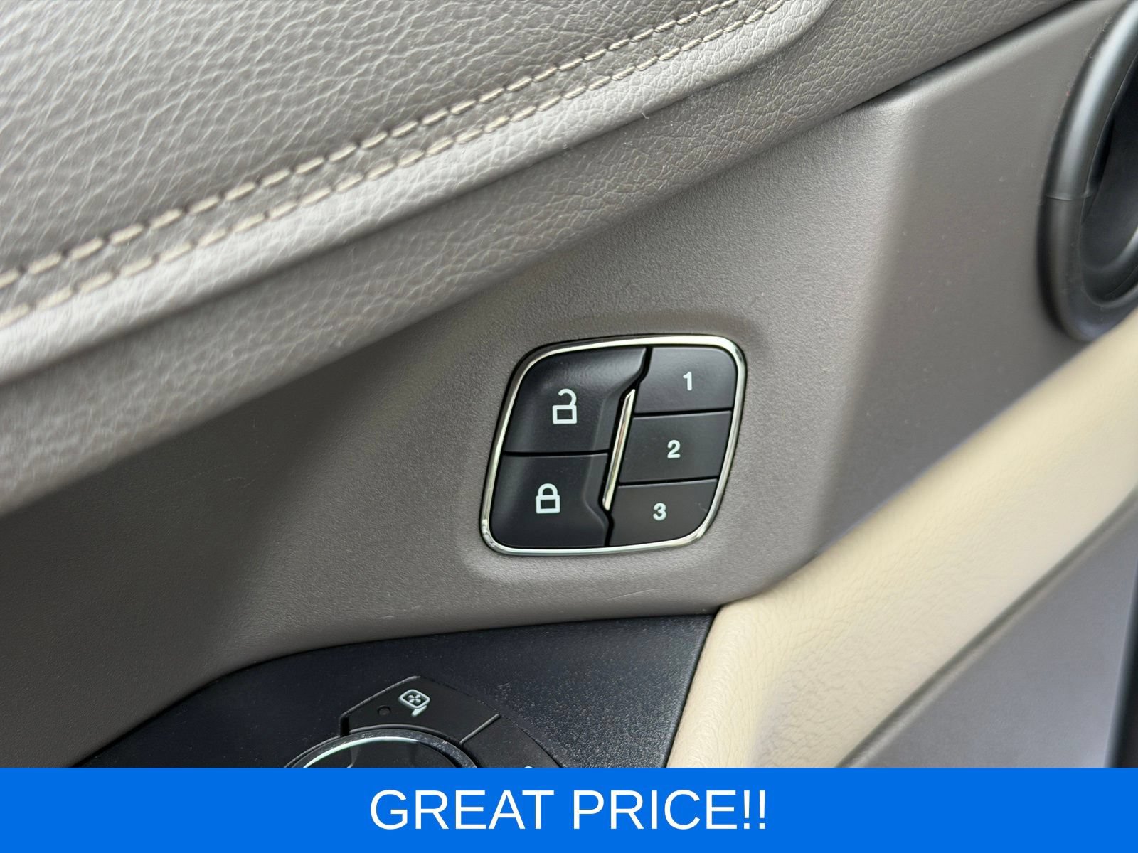 Used 2018 Ford Expedition Limited w/ Equipment Group 301A AWD/4WD image 14