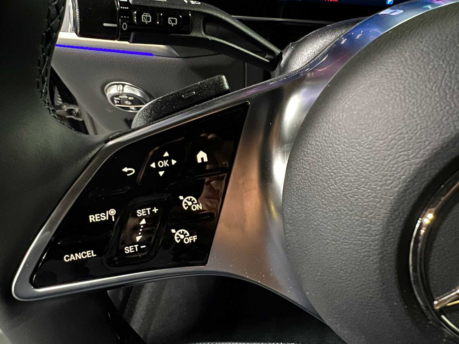 New 2025 Mercedes-Benz GLC 300 4MATIC image 21