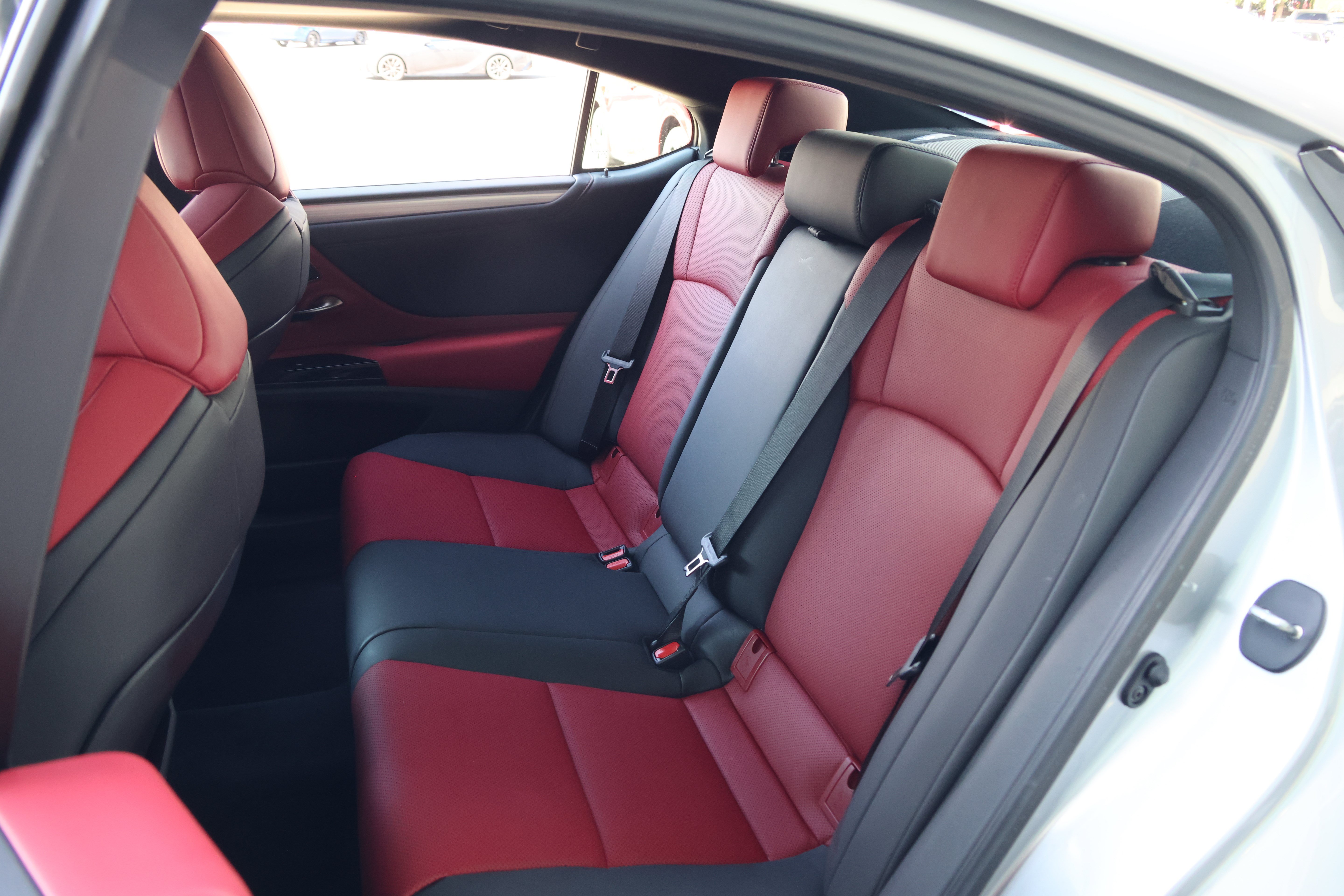Certified 2024 Lexus ES 350 F Sport w/ Accessory Package (Z1) FWD image 36