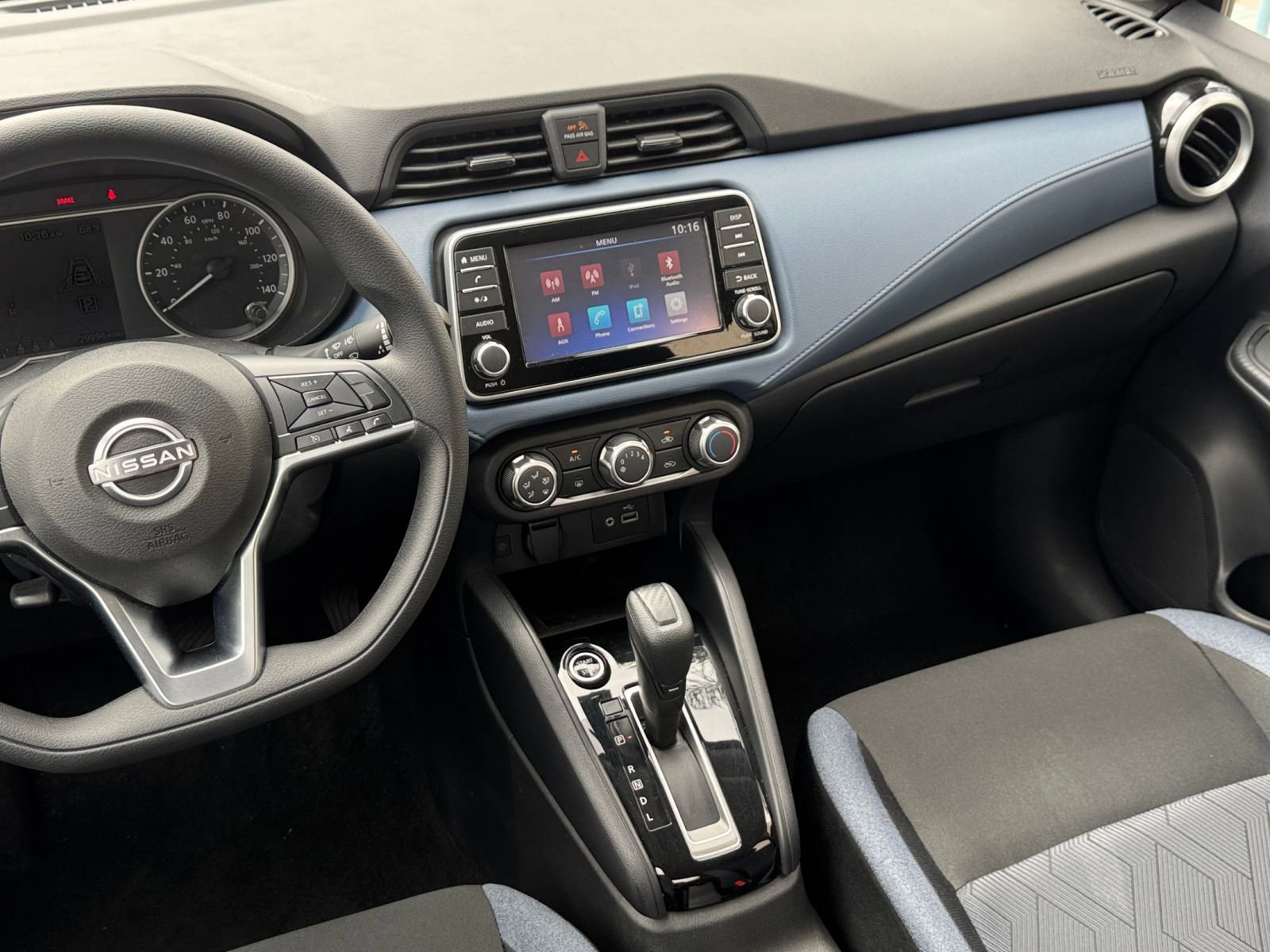 Used 2025 Nissan Versa SV FWD image 20