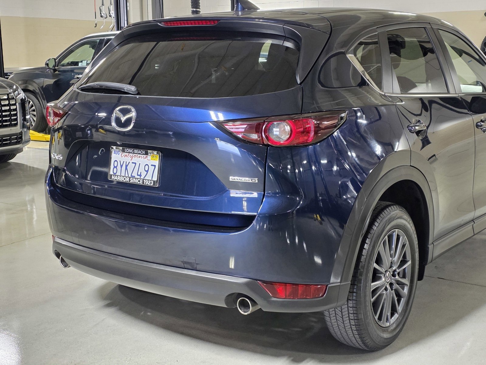 Used 2021 MAZDA CX-5 Touring image 11