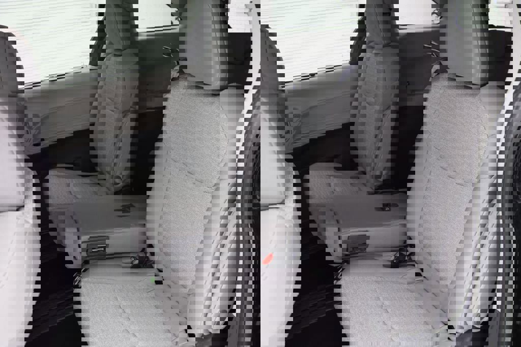 Used 2024 Toyota Sienna LE image 12