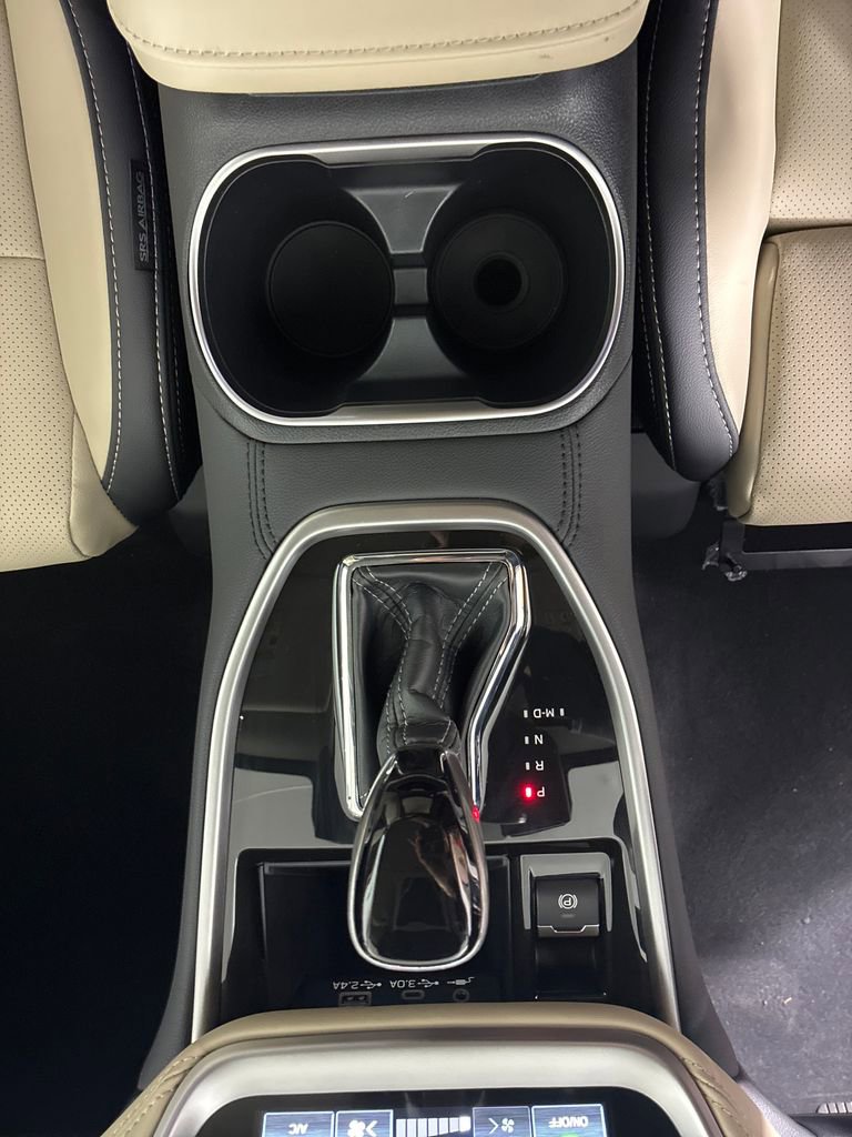 Certified 2025 Subaru Outback Limited image 26