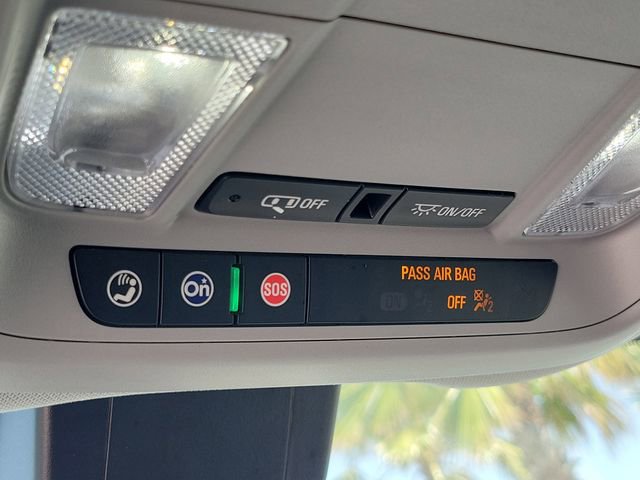 Used 2023 Chevrolet Equinox LT w/ Driver Convenience Package FWD image 13