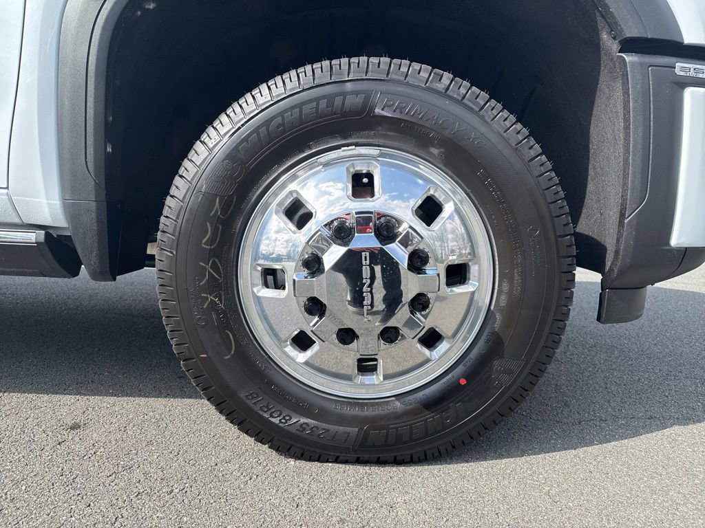 New 2026 GMC Sierra 3500 Denali Ultimate AWD/4WD image 9